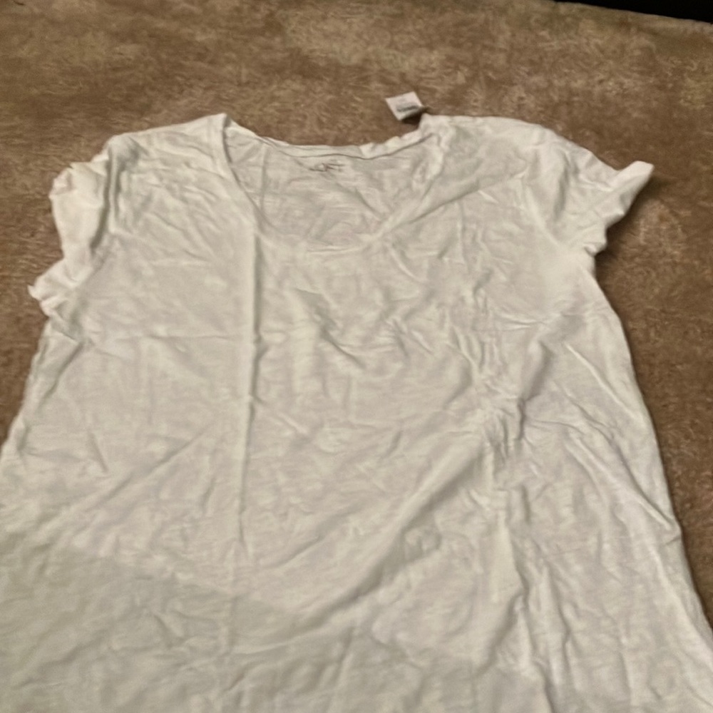 White loft brand new tee